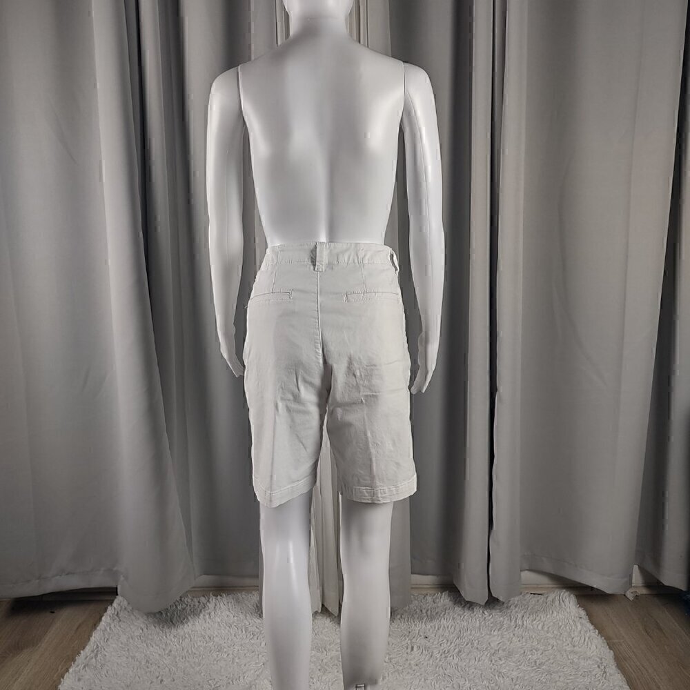 Lee Women's Cotton Blend White Mid Rise Regular Shorts Size 8M - Picture 3 of 11